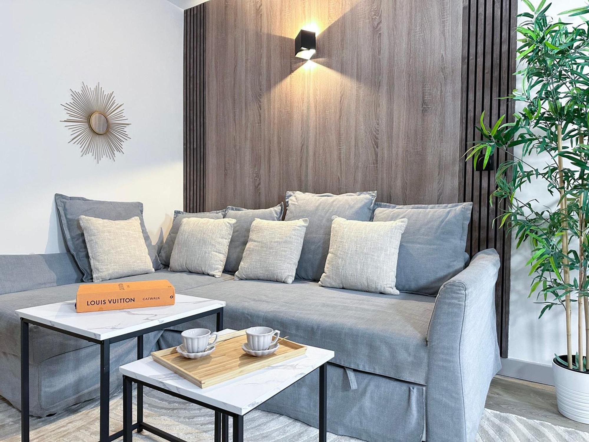 Appartamento Champs-elysees Finest Flat Parigi