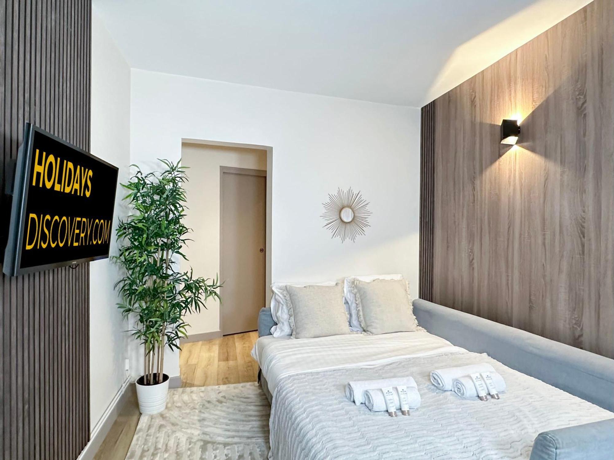 Appartamento Champs-elysees Finest Flat Parigi