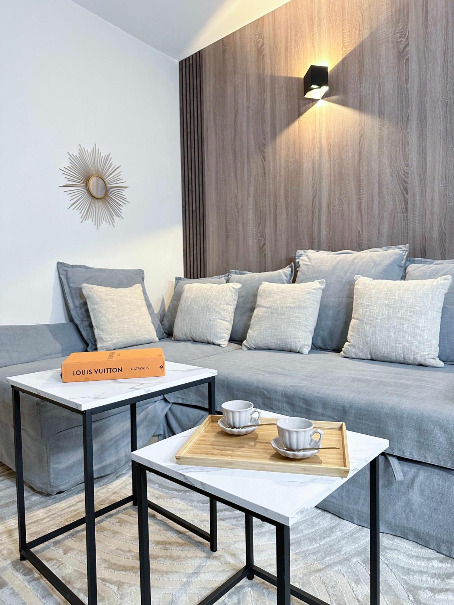 Appartamento Champs-elysees Finest Flat